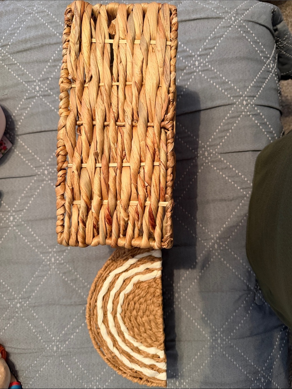 Woven Seagrass Storage Basket with Rope Coasters - Natural Tan & Cream